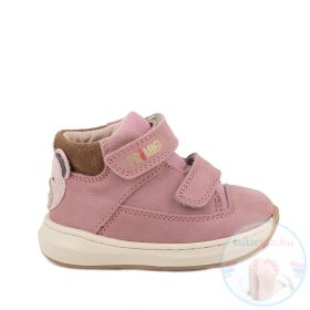 Primigi rózsaszín lány cipő két tépőzárral és hímzett macifej motívummal, rugalmas gumitalppal és bőr felsőrésszel.